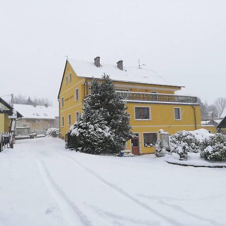 Pension Pastis Janov Luaran gambar